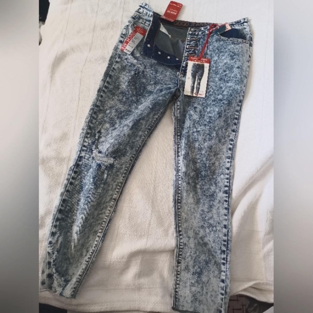 Acid Wash Jeans